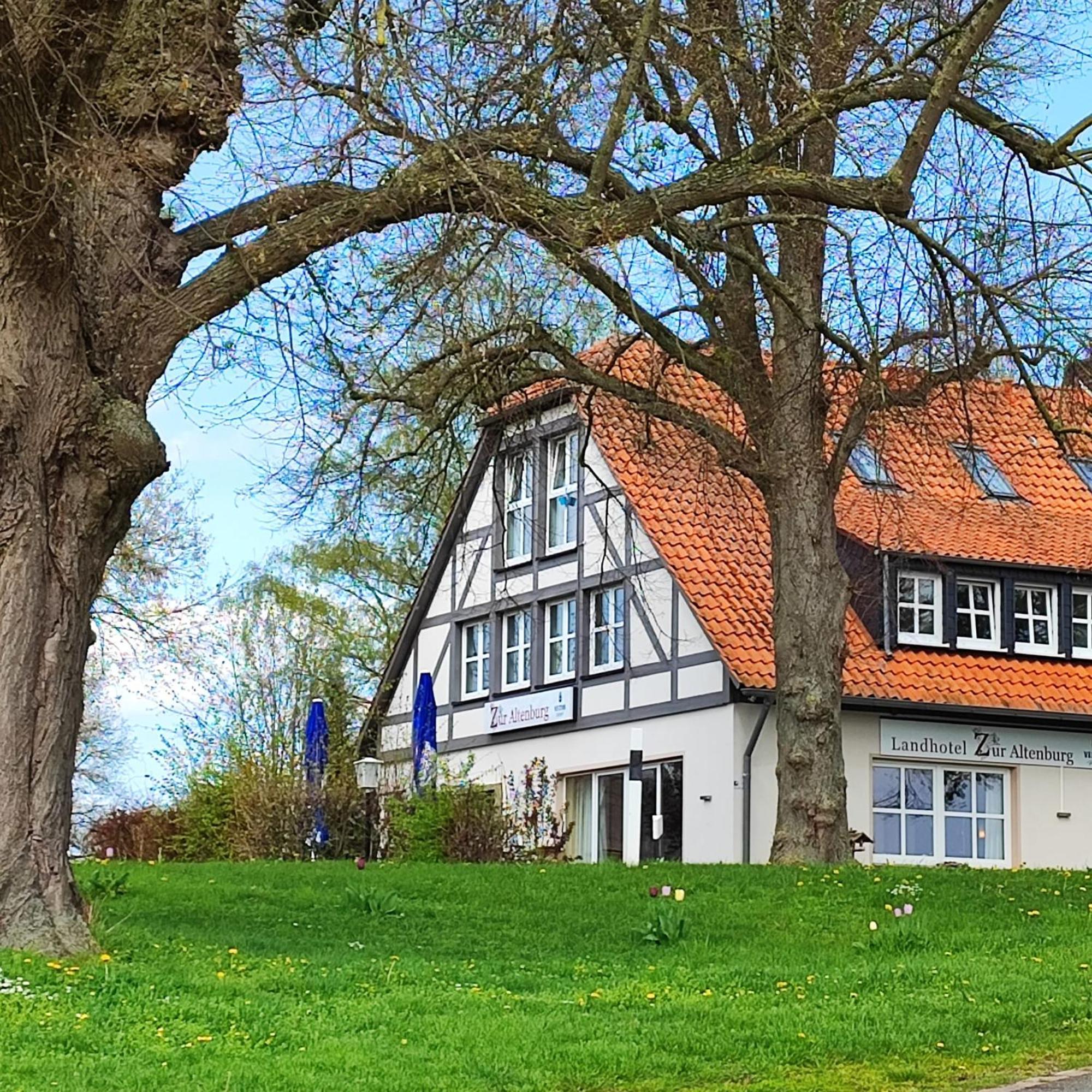 Landhotel Zur Altenburg Kalefeld Exterior photo